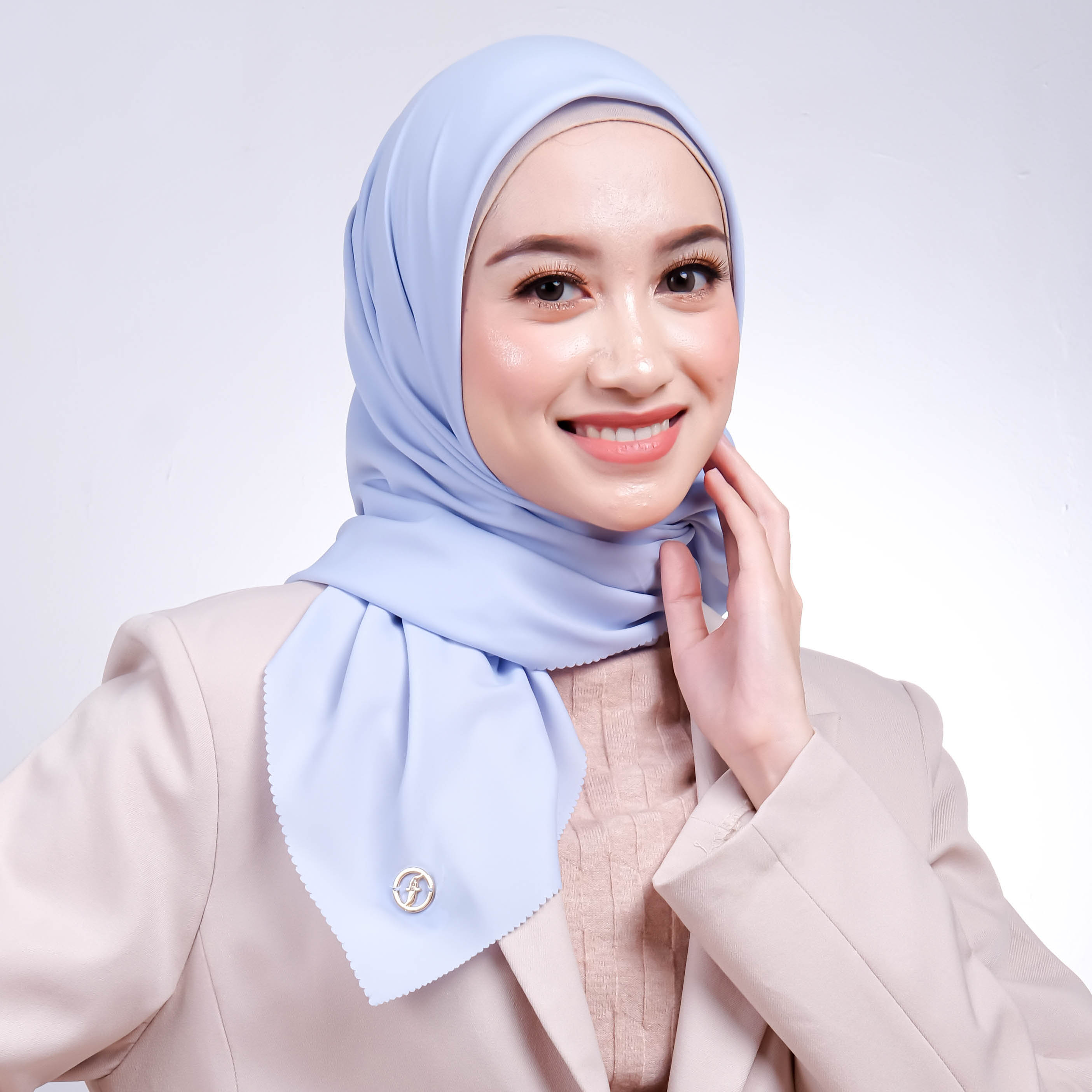 Kerudung Segiempat Polos - Yasmeena