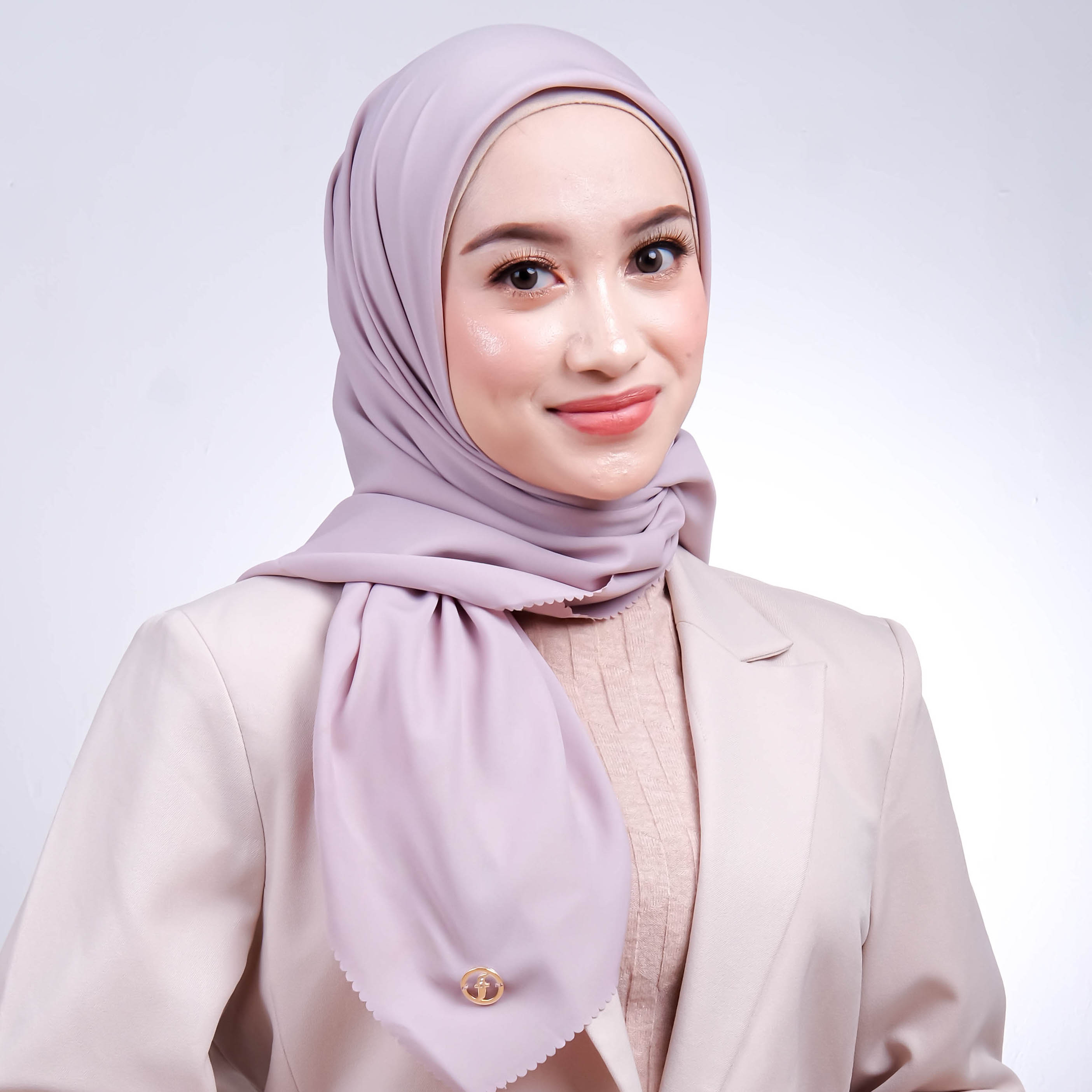 Kerudung Segiempat Polos - Yasmeena