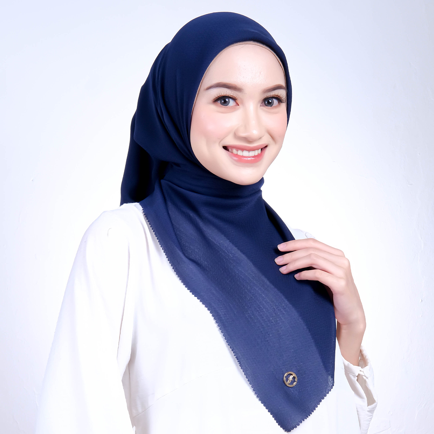 Kerudung Segiempat Polos - Kayana