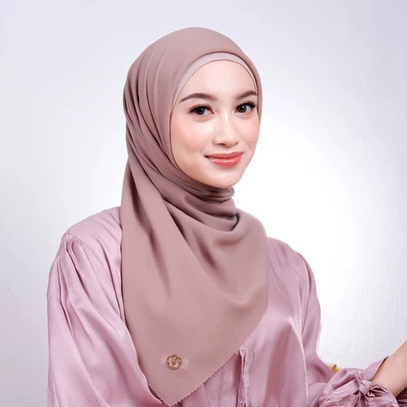 Kerudung Segiempat Polos Paris Cotton - Erina