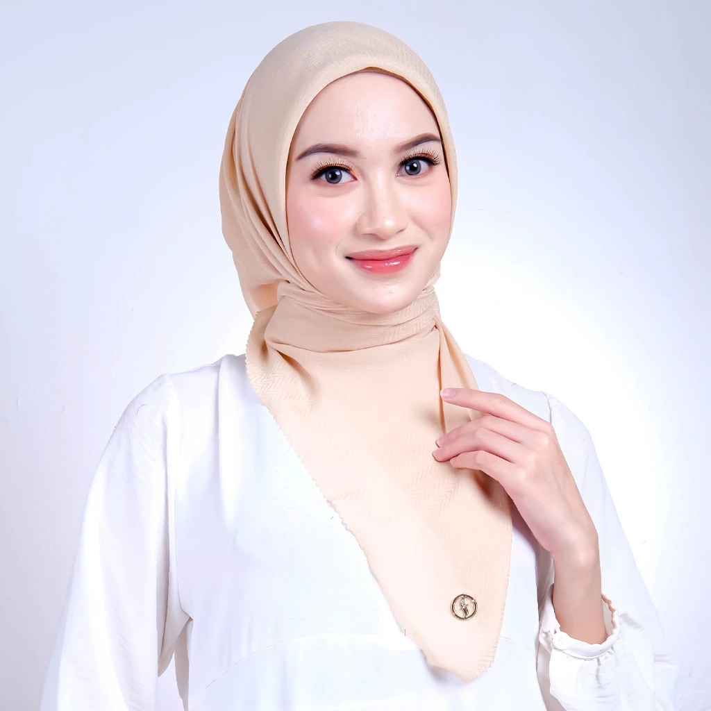 Kerudung Segiempat Polos - Chayra