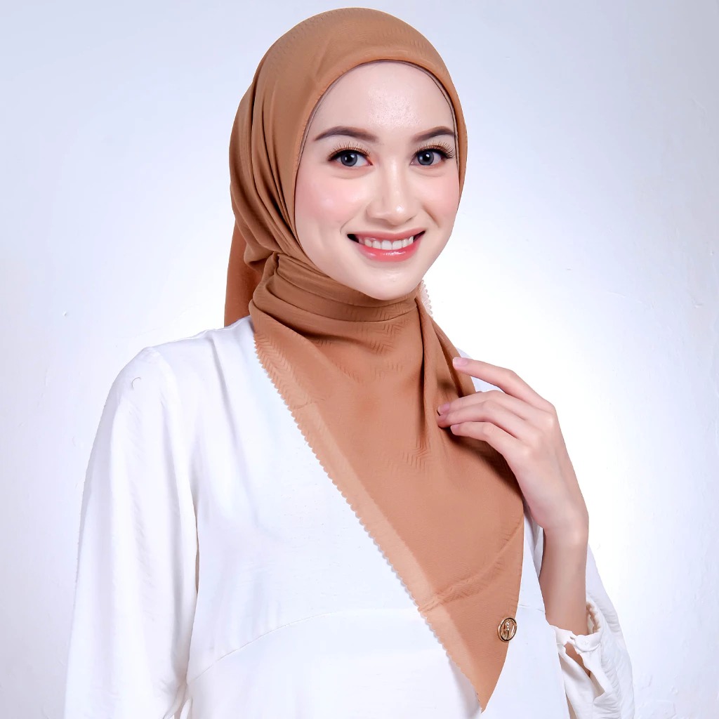 Kerudung Segiempat Polos - Chayra